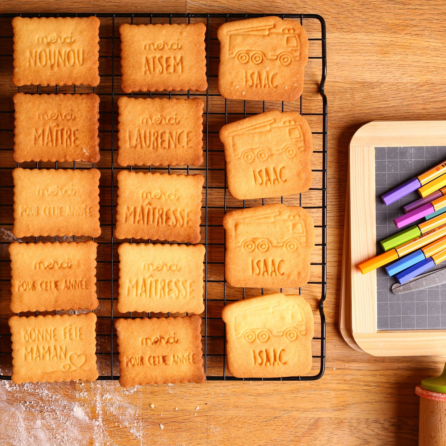 Emporte-pièces “Merci ATSEM” - Exprime ta gratitude avec des biscuits uniques !