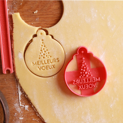 Détail du motif de l'emporte-pièce pour Noël signé Mon Empreinte à Biscuits, une idée pâtisserie maison, un grand classique gourmand