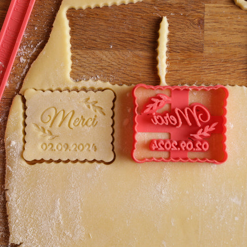 Assortiment de biscuits personnalisés à offrir aux invités d'un mariage signé Mon Empreinte à Biscuits